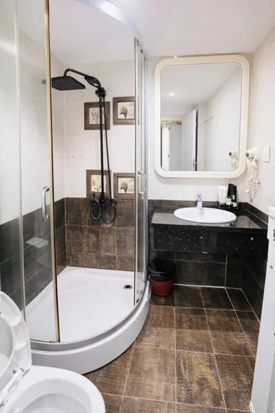 Crown Hotel Bui Vien – 照片 11