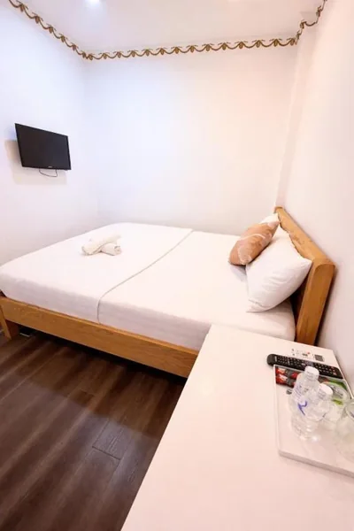 Crown Hotel Bui Vien – 照片 14