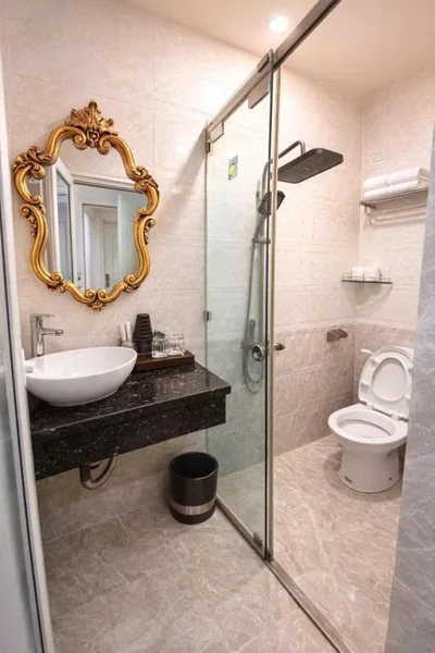 Crown Hotel Bui Vien – 照片 16